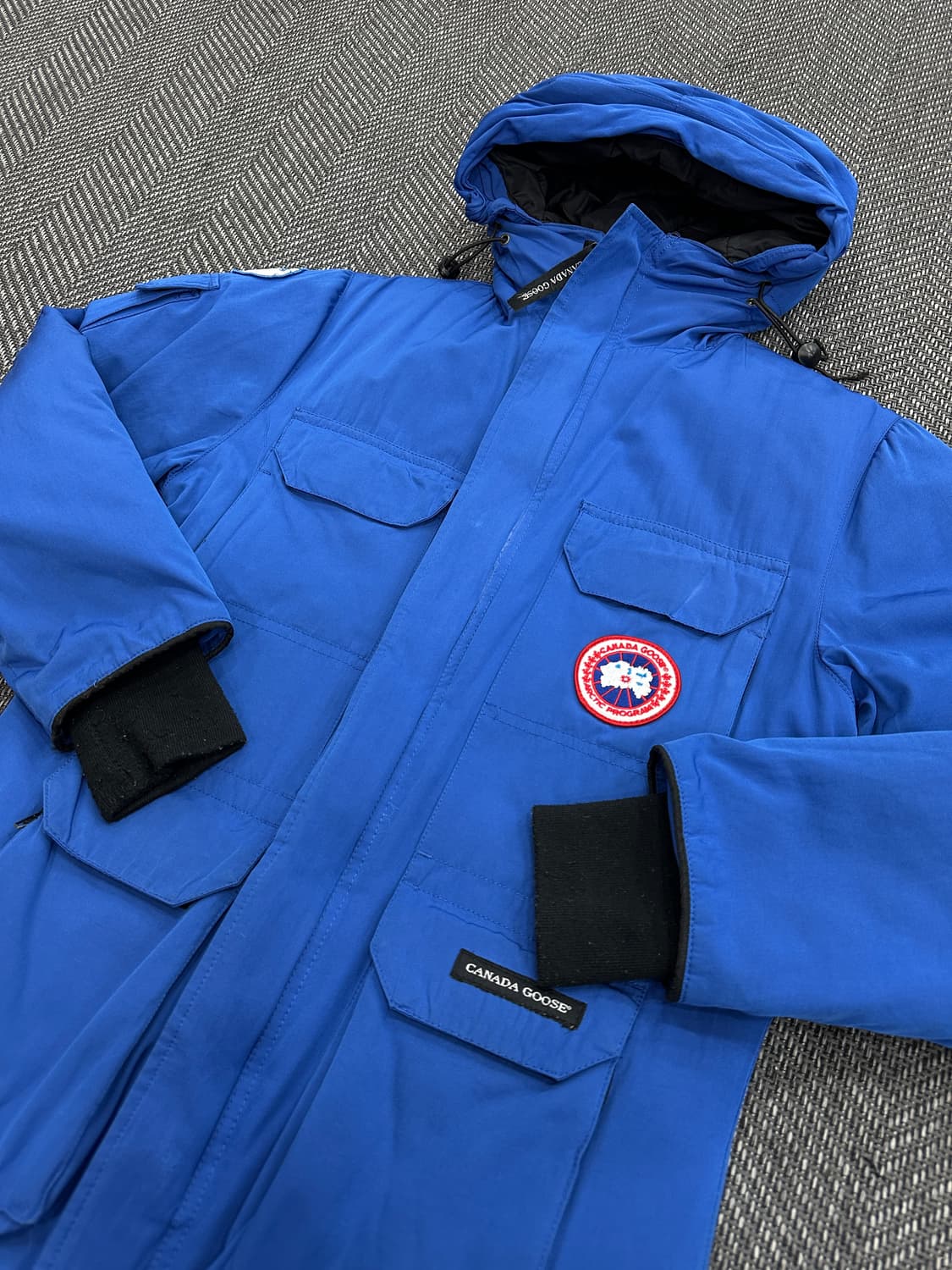 캐나다구스 익스페디션 파카 블루 상품이미지6