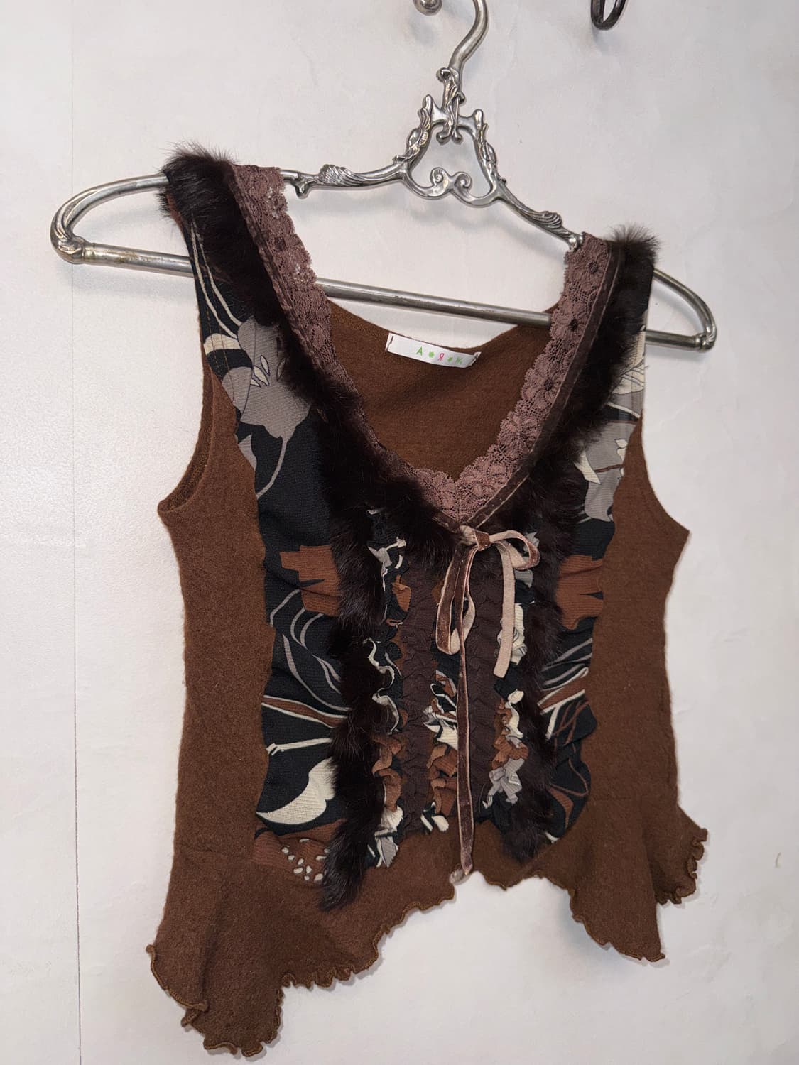 Brown oriental fur trimming wool 슬리브리스 상품이미지2