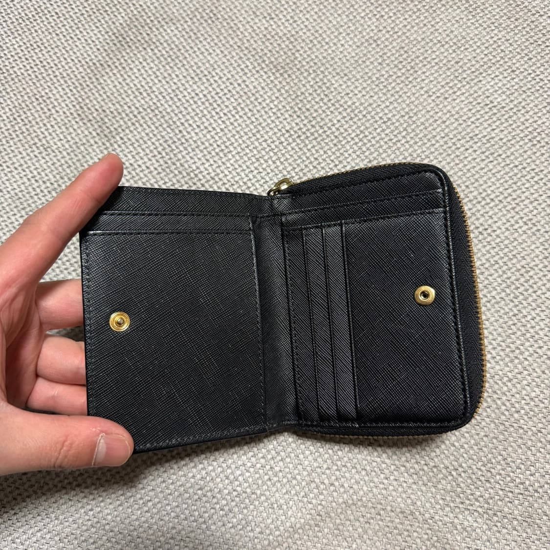 A.P.C. 아페쎄 엠마누엘 컴팩트 반지갑 상품이미지3