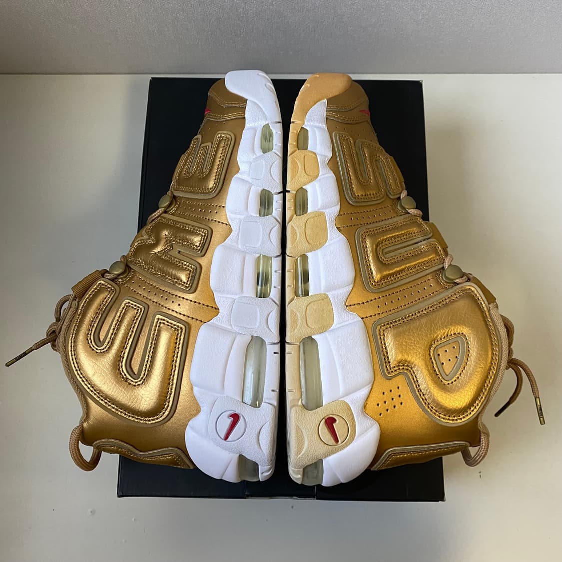 [270] 17SS 슈프림 나이키 에어 모어 업템포 골드 상품이미지4