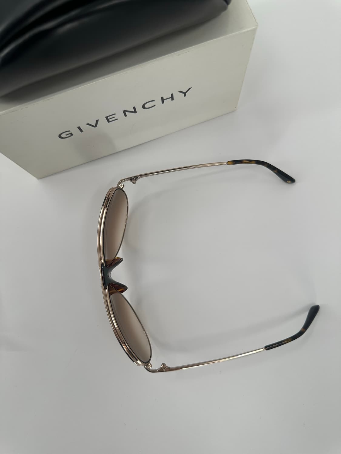 [새상품 무료배송] 정품 지방시 Made in Italy 선글라스 상품이미지5