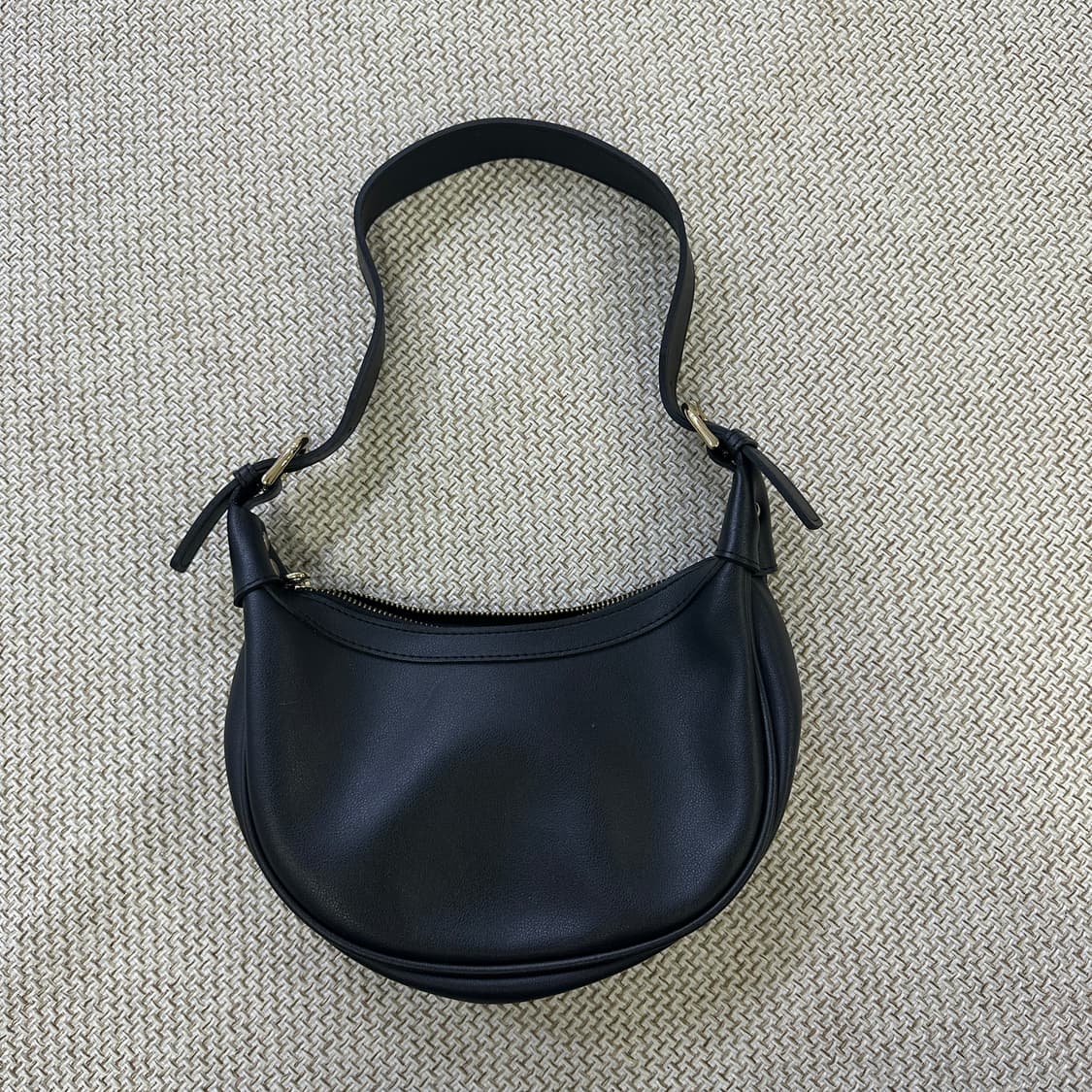 실측확인 Bcrit 블랙 호보백 0421D 상품이미지1