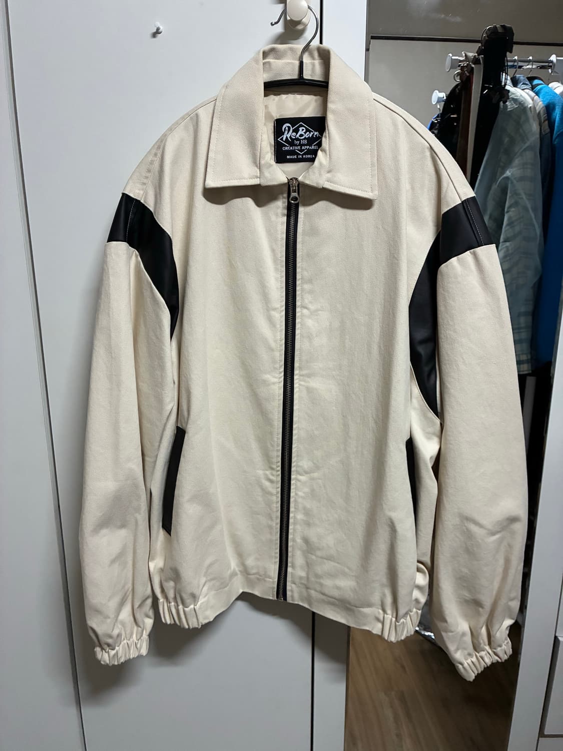 [새상품] 아이보리 바시티 자켓 L/100 상품이미지1