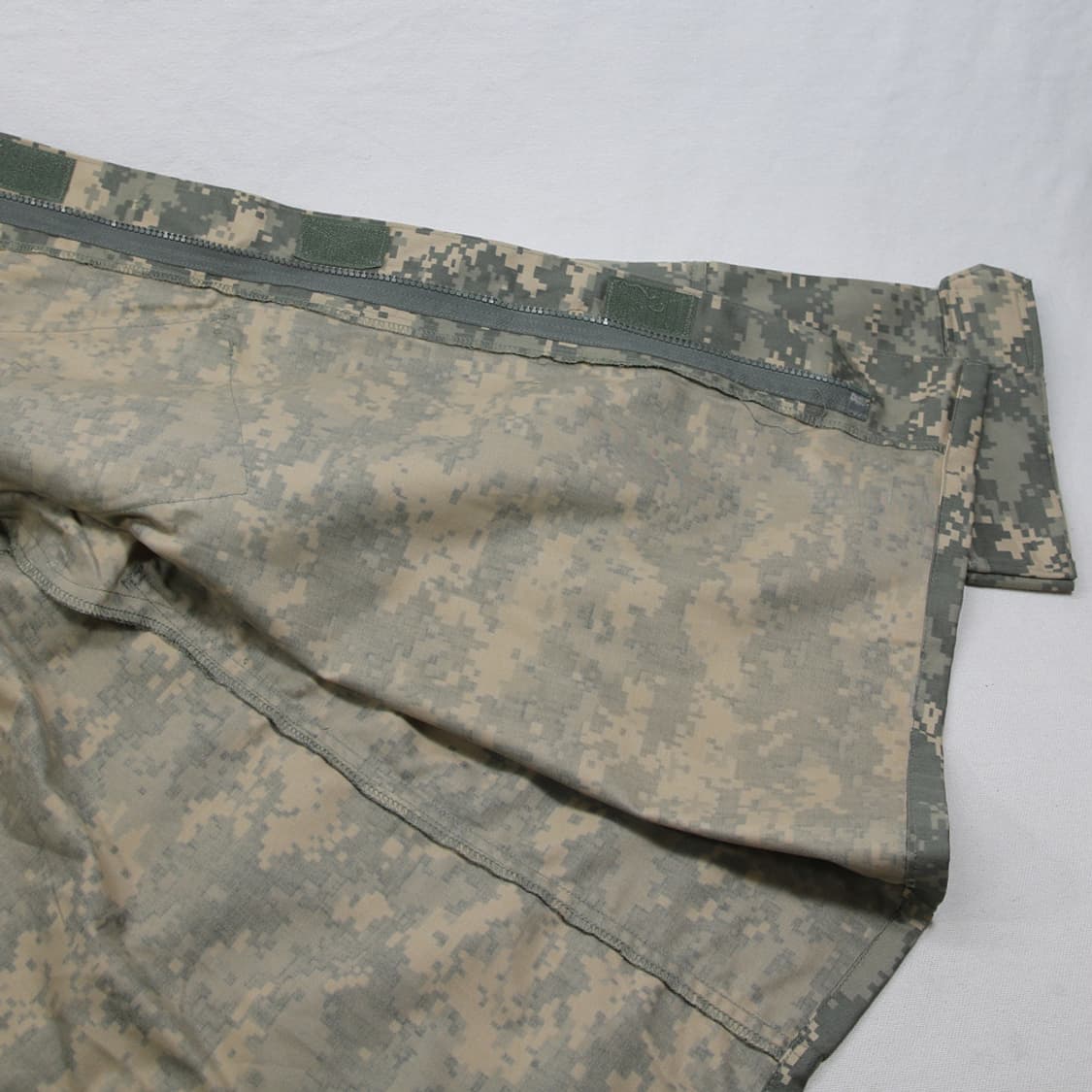 (착용컷) U.S.ARMY 디지털 컴뱃 자켓 (남성용 105) 상품이미지7