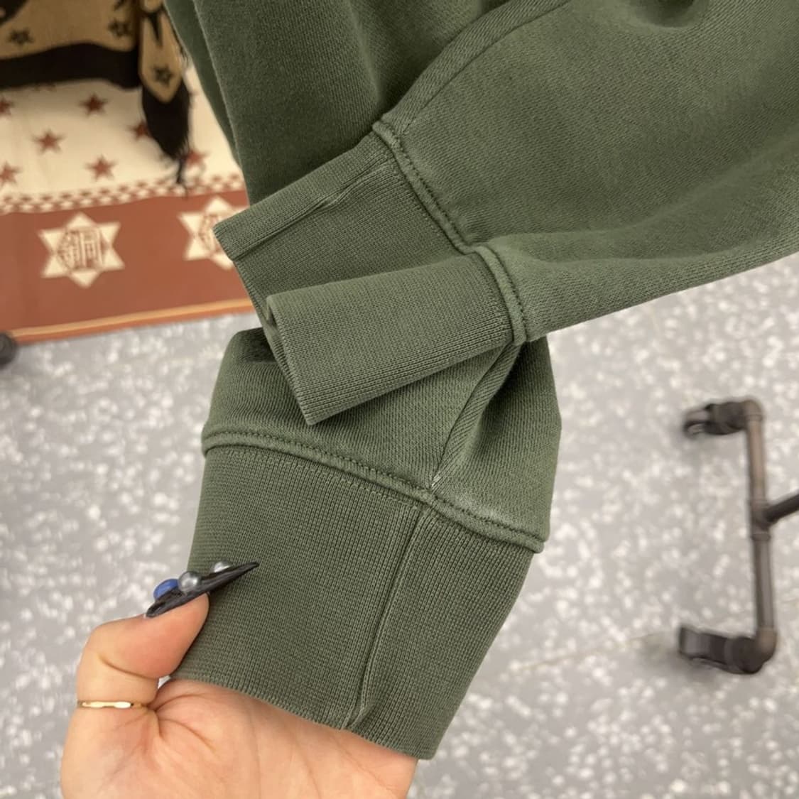 리바이스 올드스쿨 캐주얼 딥 말차카키 기모 맨투맨 M C08722 상품이미지8