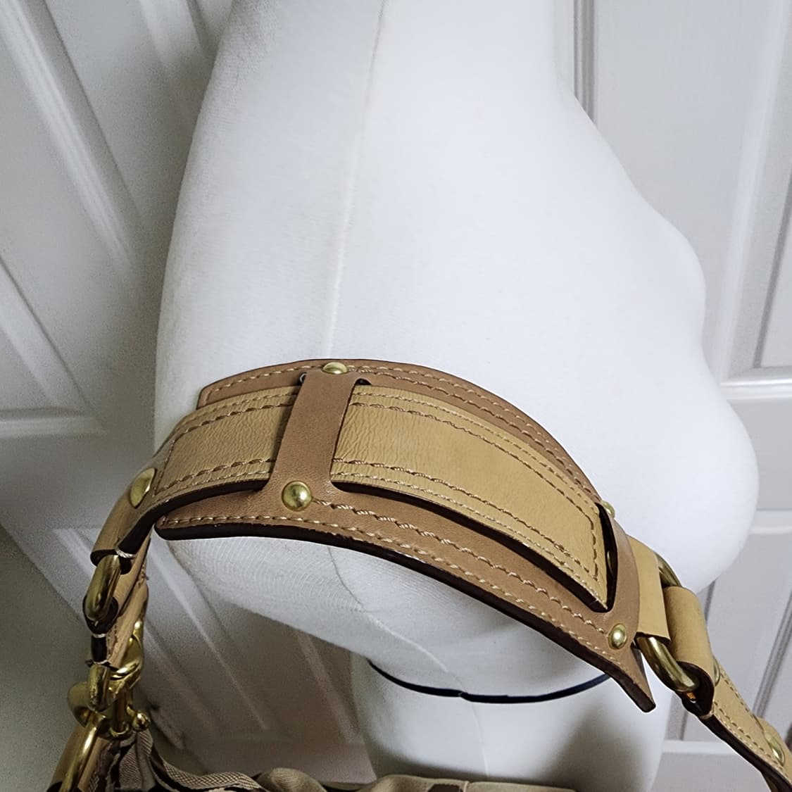 코치 숄더백  상품이미지3