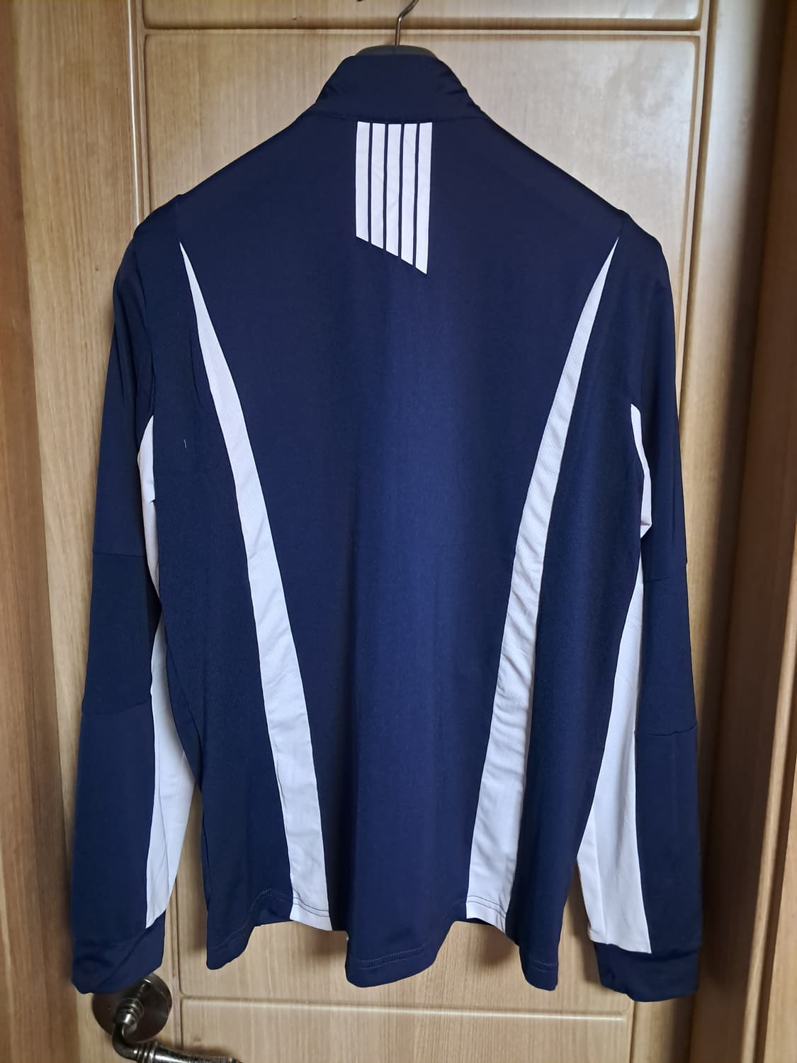 케이스위스 여성 런닝 집업 M 상품이미지2