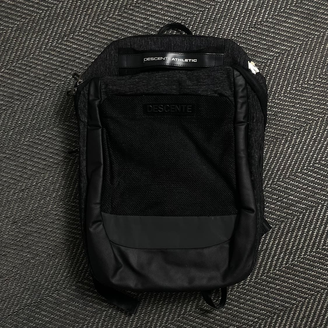 데상트 에슬레틱 베이직 백팩o 4697 상품이미지1