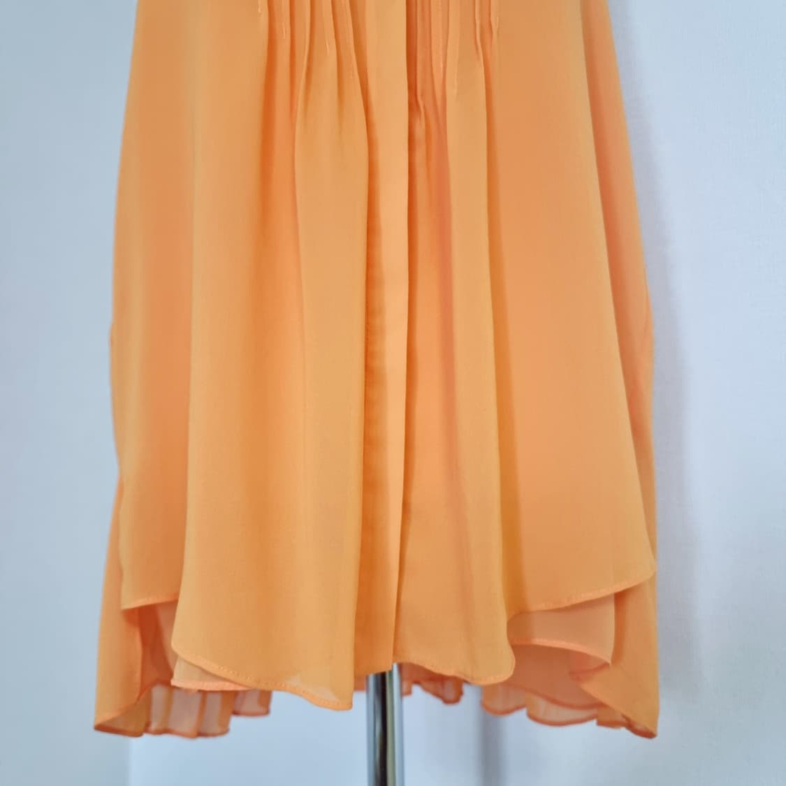 케네스레이디 언발란스 슬리브리스 블라우스 (55) 상태최상/1회착 상품이미지7