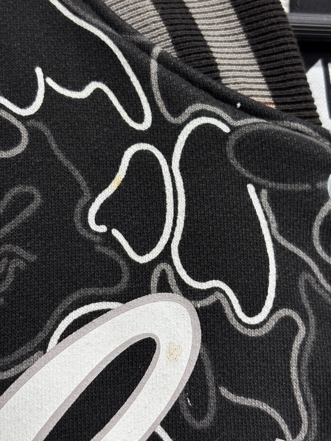 베이프 네온카모 바시티 자켓 상품이미지10