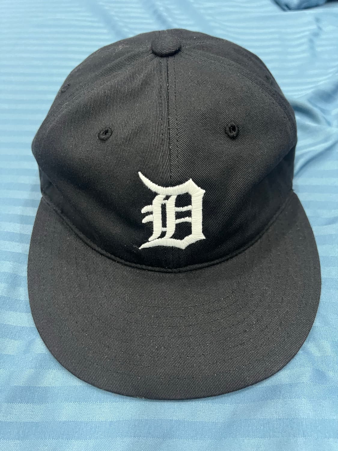 도넛리벤지 D 캡 모자 상품이미지1