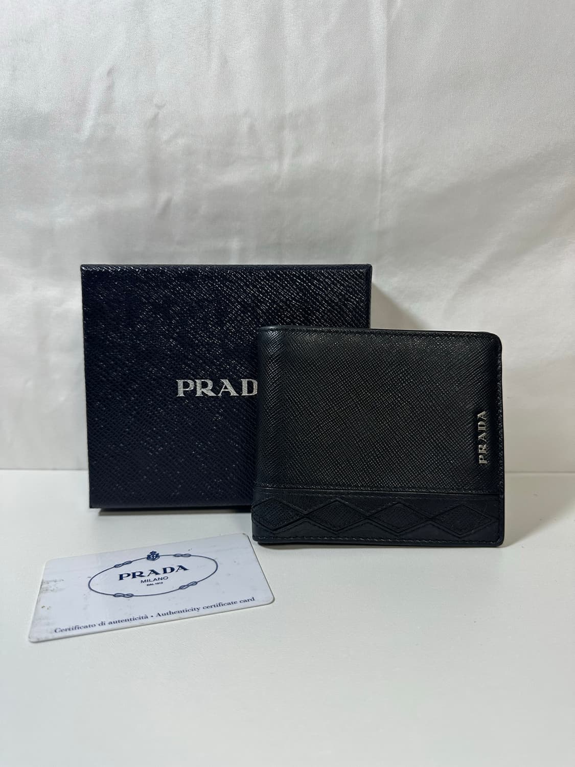 프라다 사피아노 롬비 반지갑 (OS) 상품이미지1