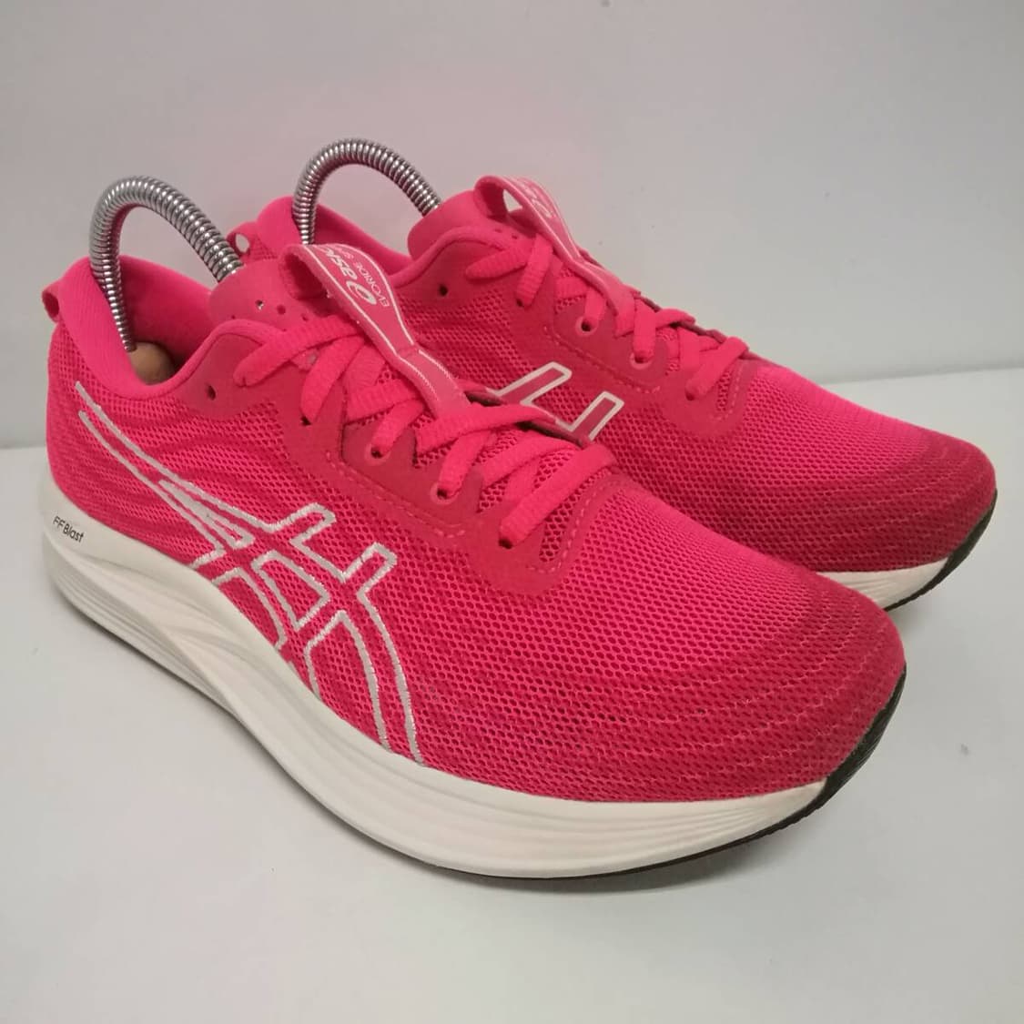 아식스 여성 러닝화 에보라이드 스피드 - 235사이즈 (상태 최상) 상품이미지1