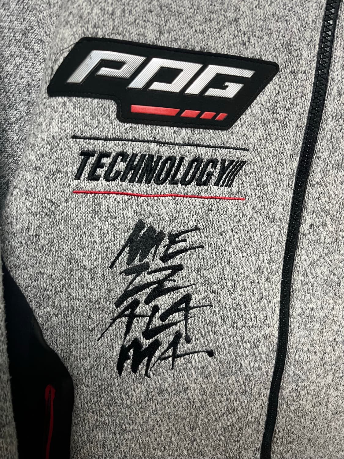 다이나핏 후드집업 카보닉 리미티드 에디션 상품이미지2