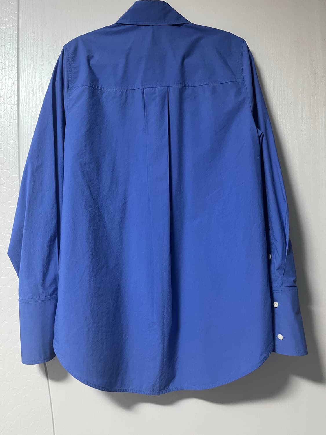 (급처) COS 코스 오버사이즈 롱 슬리브리스 셔츠 인디고블루 32싸이즈 상품이미지4