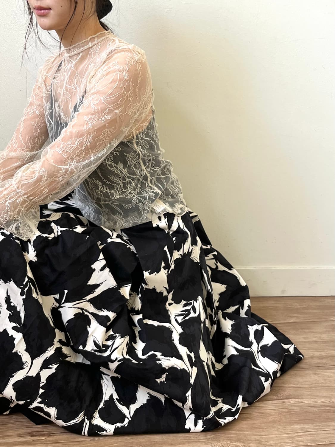 fifth 시스루 라이트 베이지 탑 상품이미지4