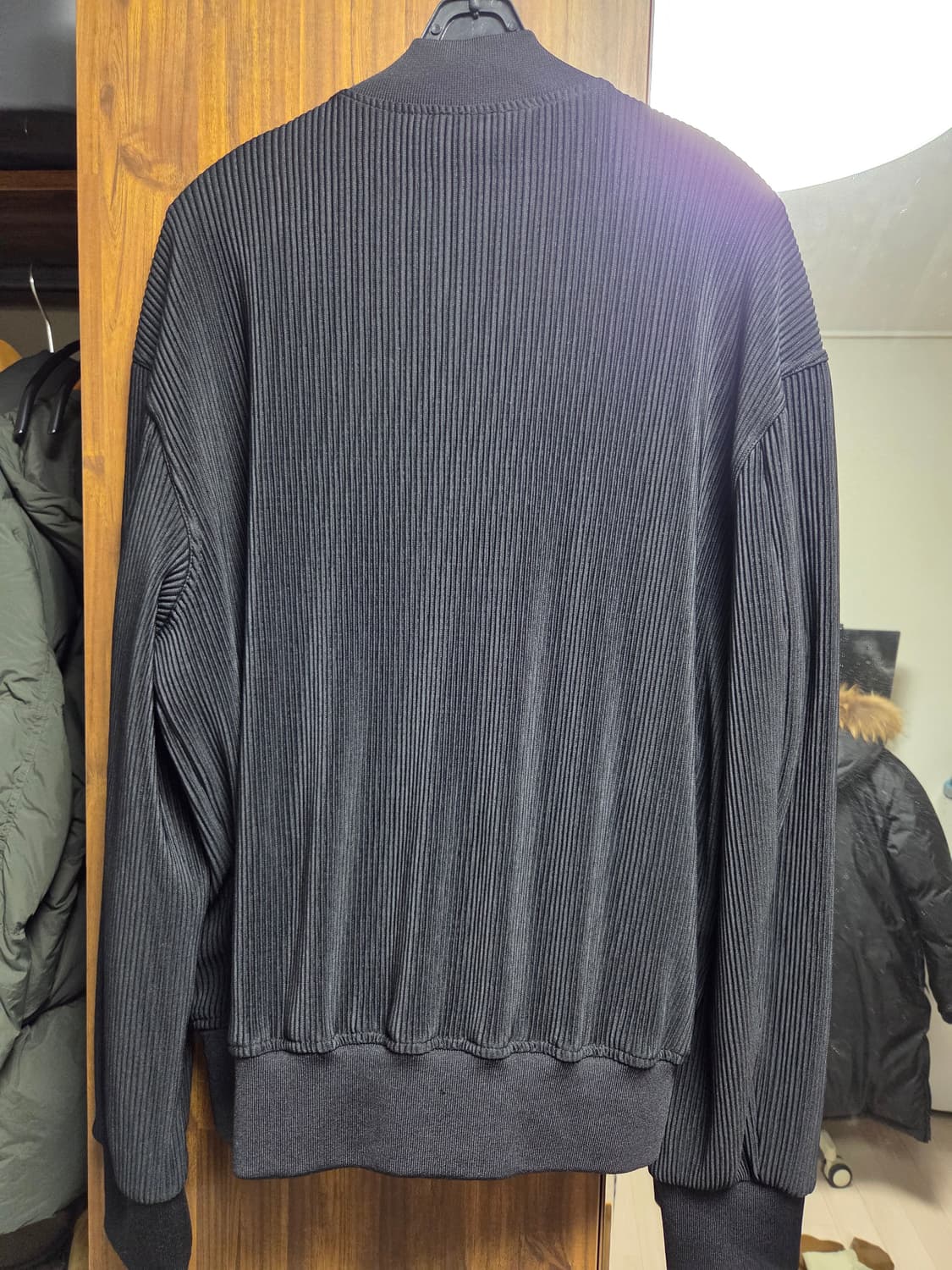 자라 플리츠 봄버 자켓 판매합니다. 상품이미지2