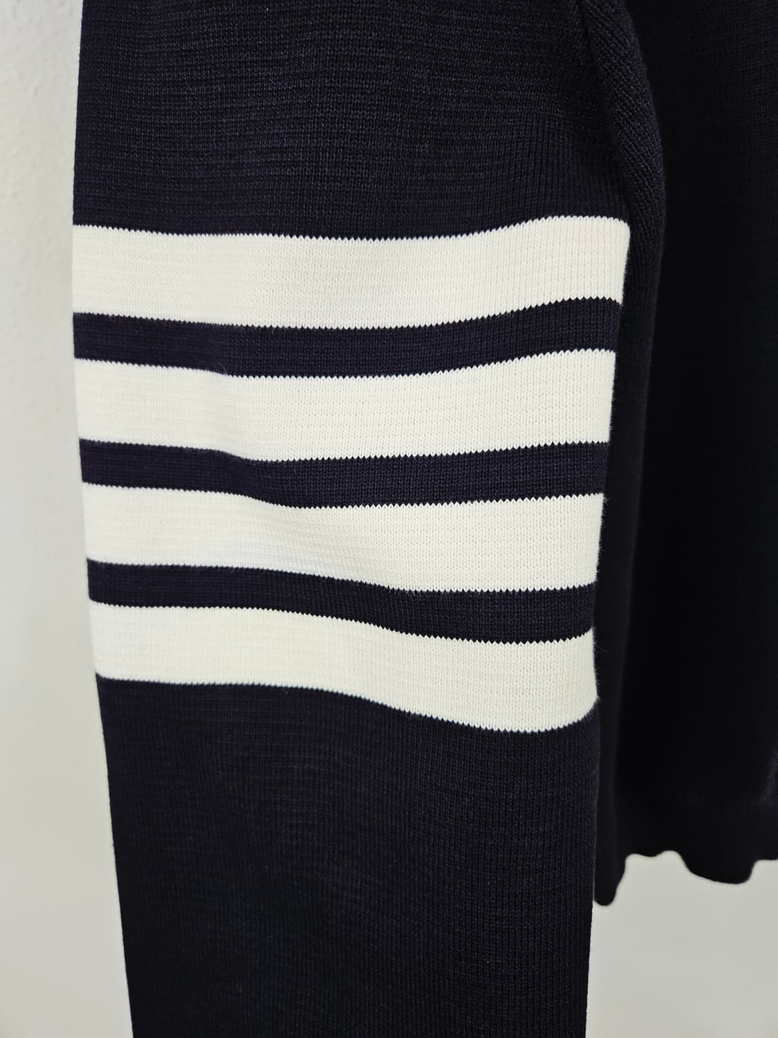 톰브라운 밀라노 스티치 금장 가디건(상태좋음) 상품이미지4