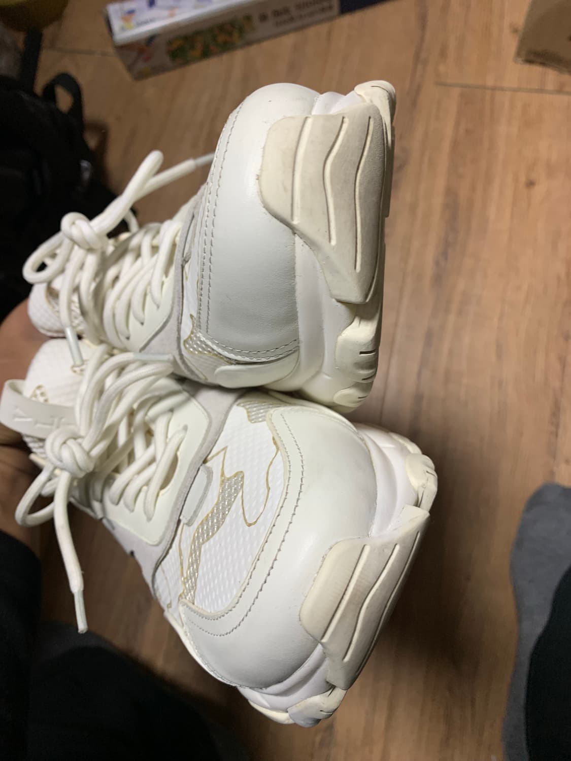 발렌티노 가라바니 바운스 스니커즈 EU(42) (270) 상품이미지6