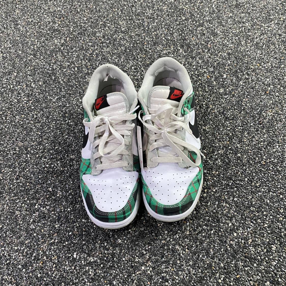 나이키 덩크 로우 타탄 플래드 화이트 앤 블랙  B3577  상품이미지3