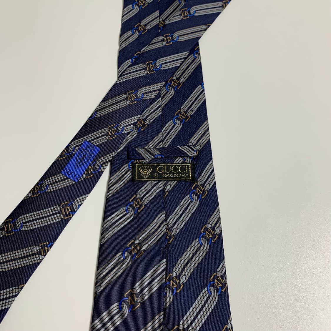 구찌(GUCCI) 클래식 명품 100실크 넥타이 GG심플로고 A+등급 상품이미지5