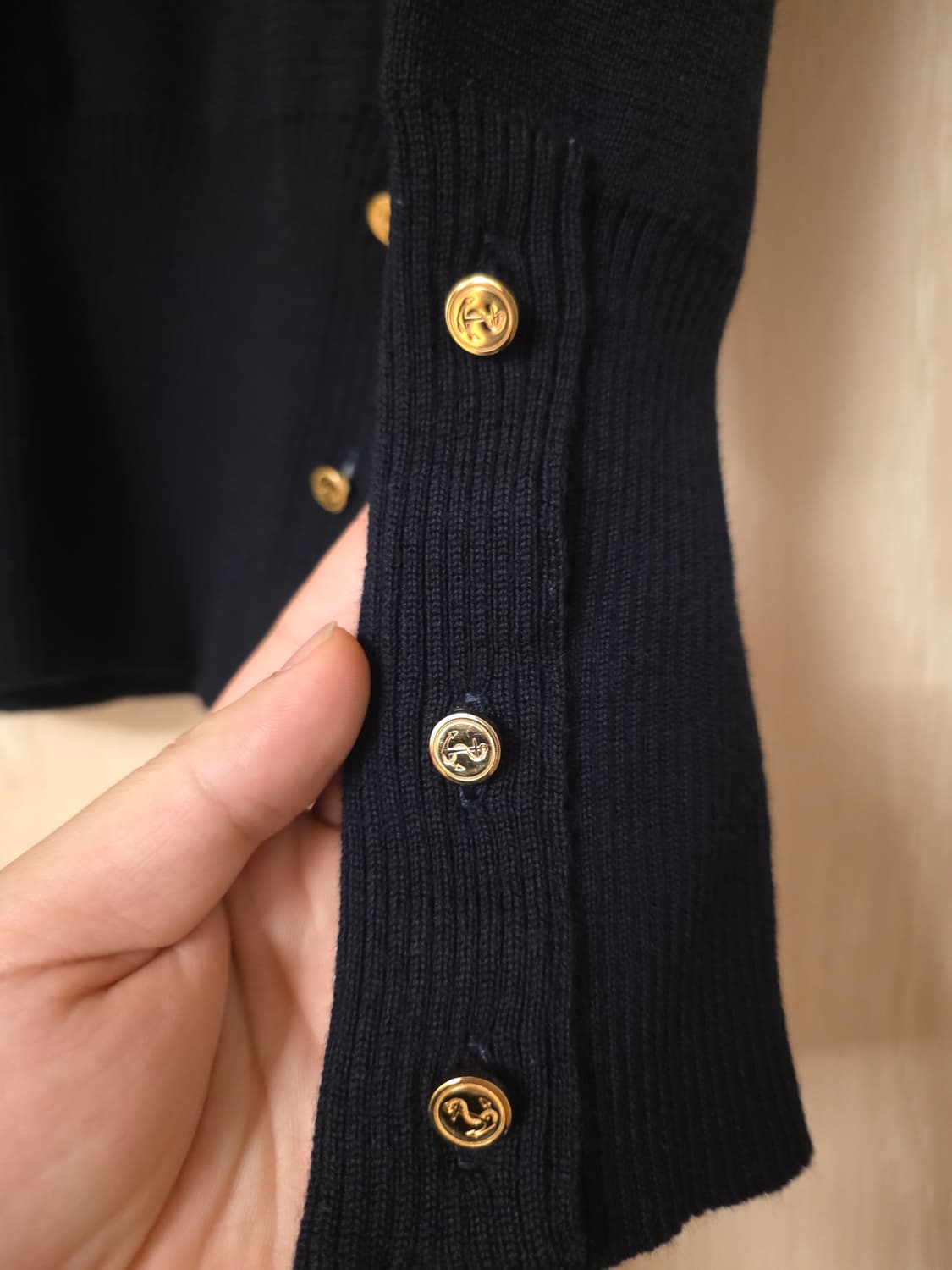 [55-66사이즈] 여성 톰브라운 밀라노스티치 금장 니트 3버튼 0사이즈 상품이미지6