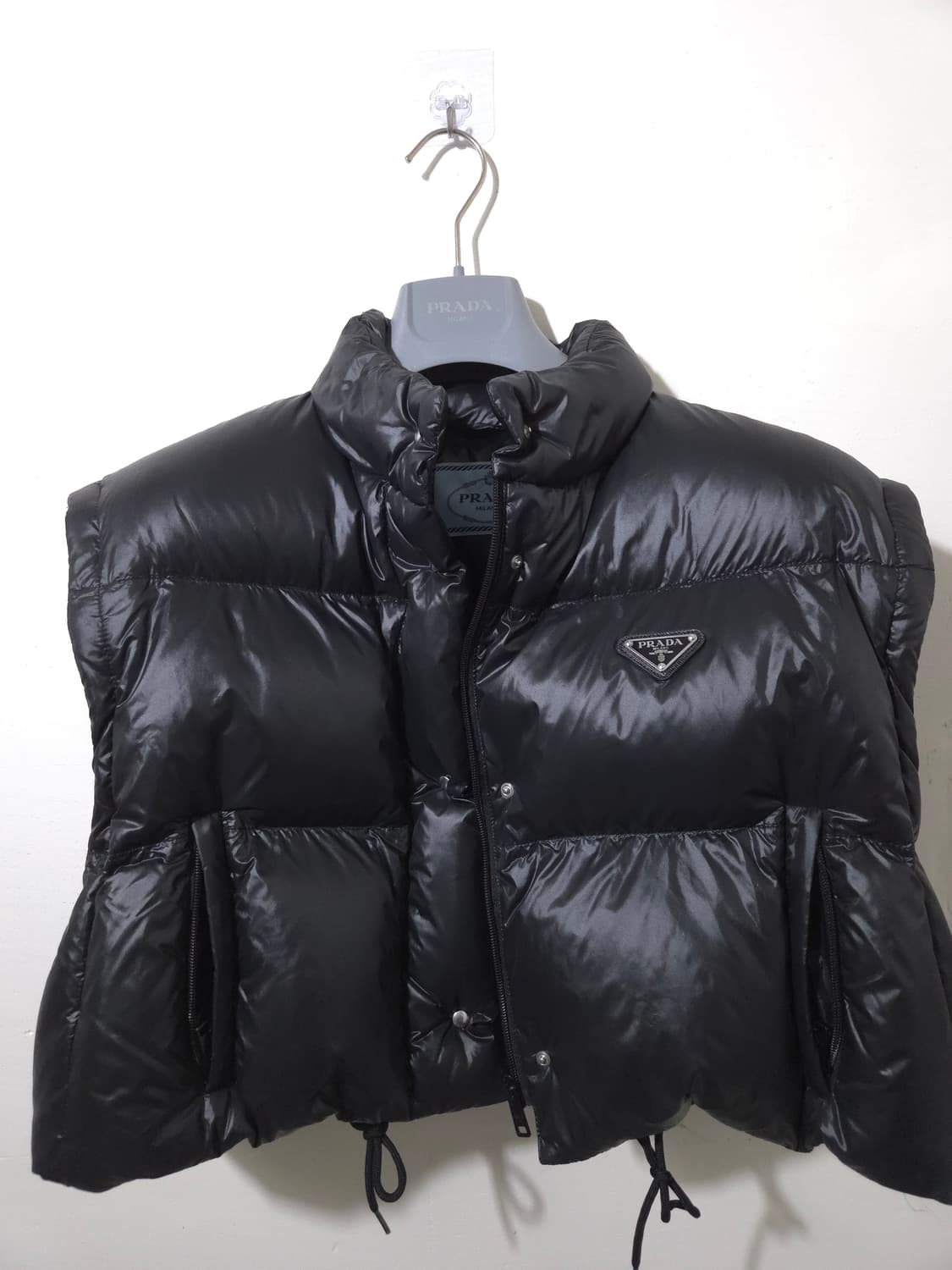 [새상품급] 프라다 여성 컨버터플 크롭 다운 패딩 38Size 상품이미지8