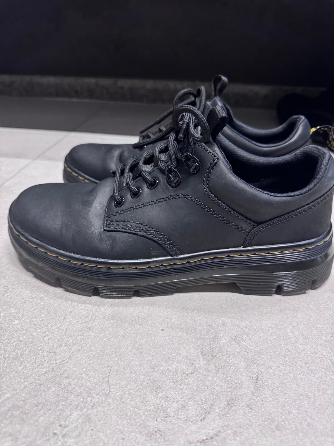 급처) 닥터마틴 리더 와이오밍 레더 상품이미지3