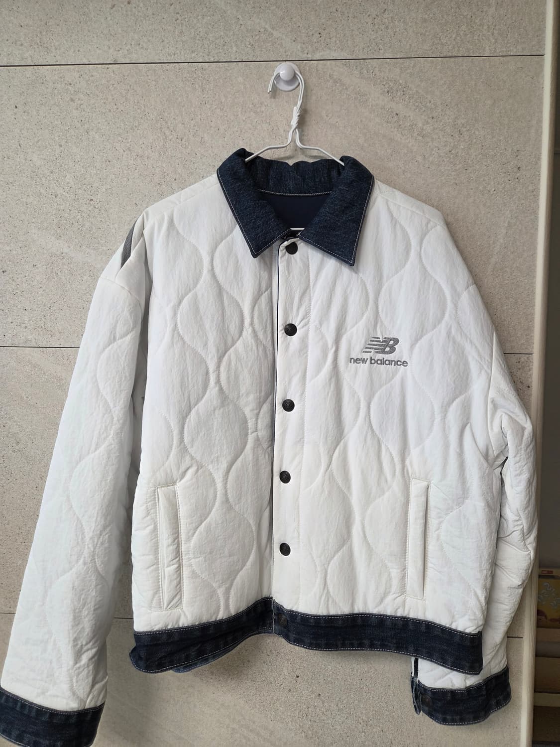 뉴발란스x리바이스 리버시블 패디드 자켓 S 상태 최상 상품이미지4