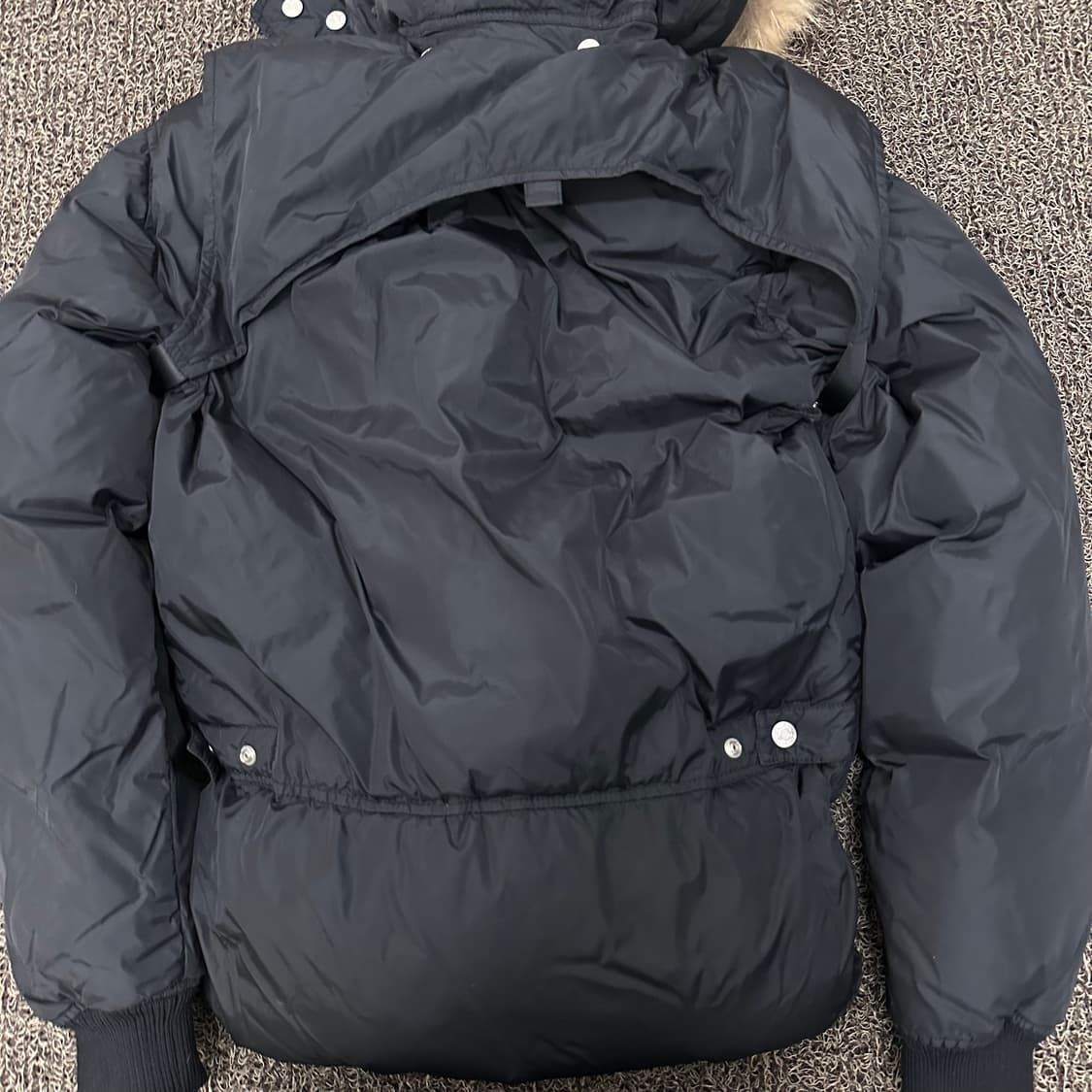 디스퀘어드2 라쿤털 여성 크롭 숏패딩 블랙 M 상품이미지6