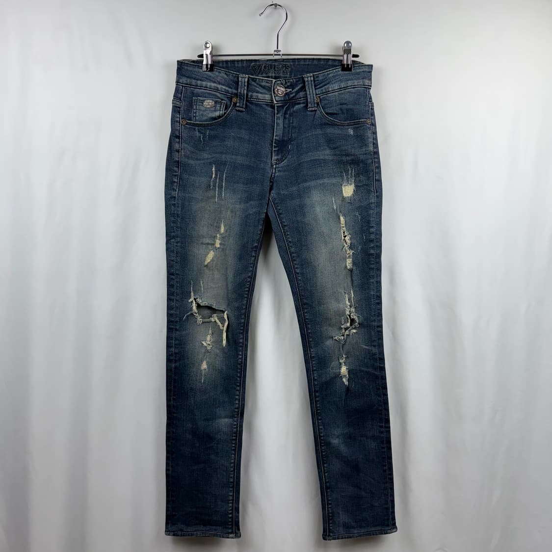 (29) 게스 슬림핏 데미지 중청 데님 팬츠 상품이미지2