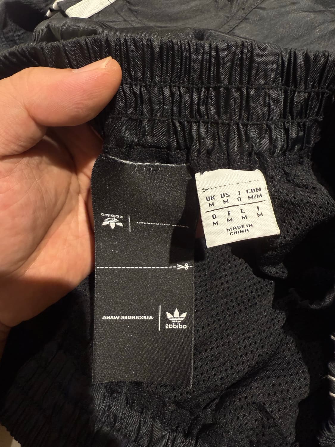 알렉산더왕 x 아디다스 쭈글이 상품이미지2