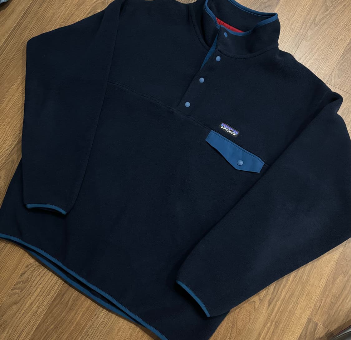 파타고니아 헤비웨이트 신칠라 네이비  L사이즈 판매합니다. 상품이미지2