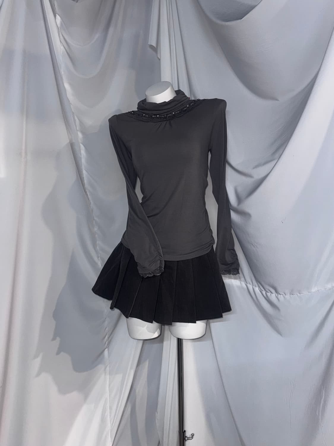 엑시즈팜 빈티지 그레이 무채색 오픈숄더 레이어드 오네갸루 코디세트 상품이미지3