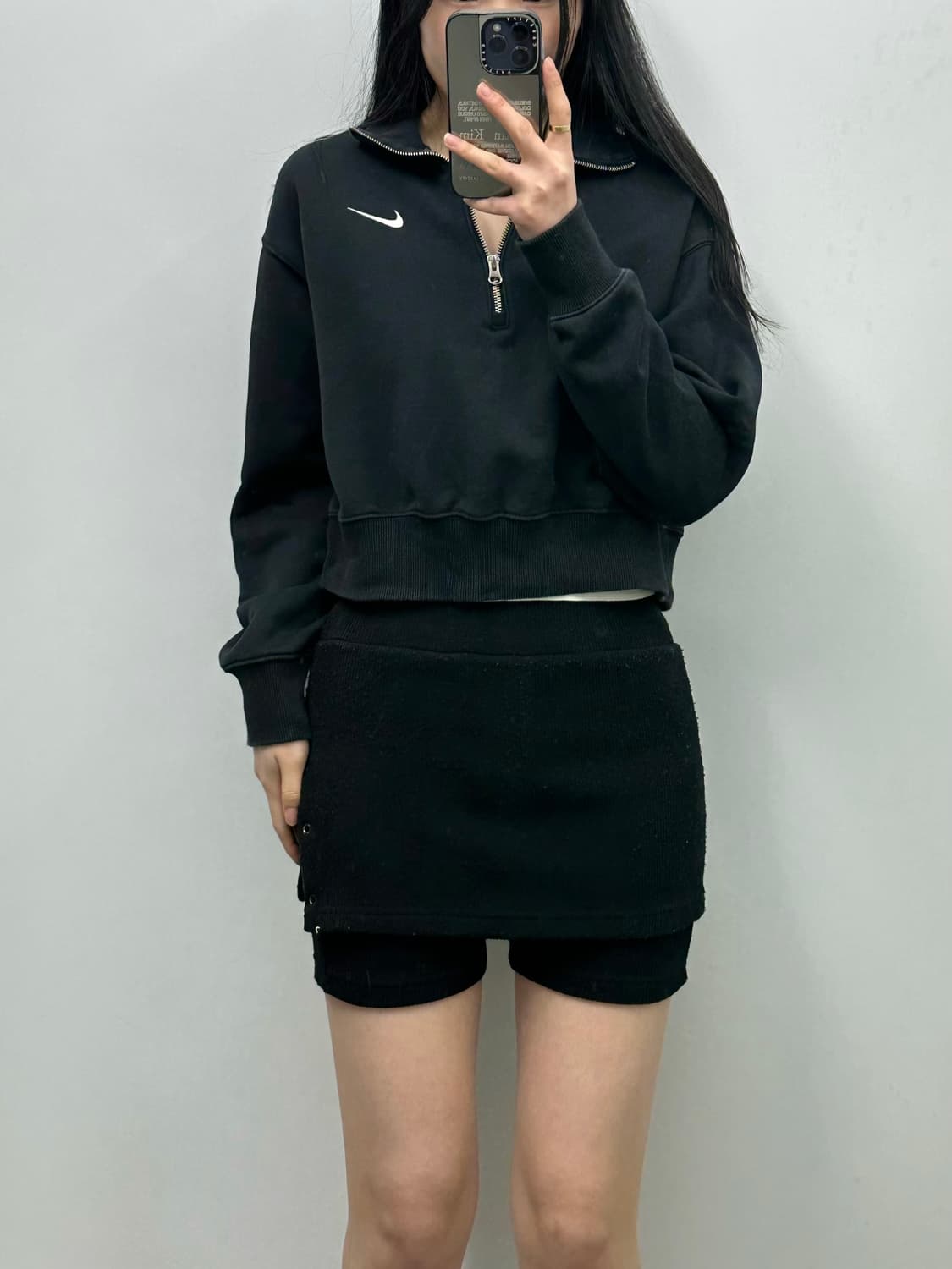 나이키 스우시 블랙 반집업 크롭 맨투맨  상품이미지1