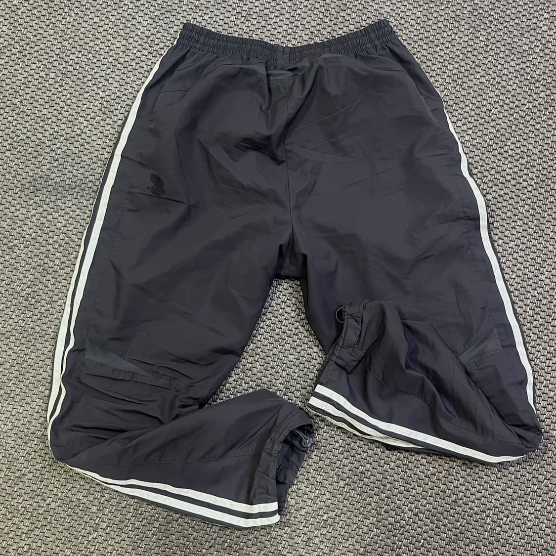 아디다스 올드스쿨 나일론 조거 팬츠 그레이 상품이미지5