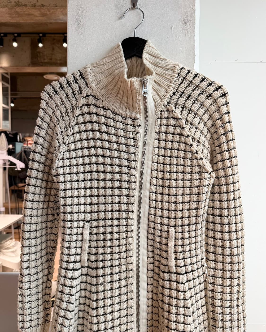 아르마니 익스체인지 아이보리 체크 니트 집업 자켓  상품이미지3