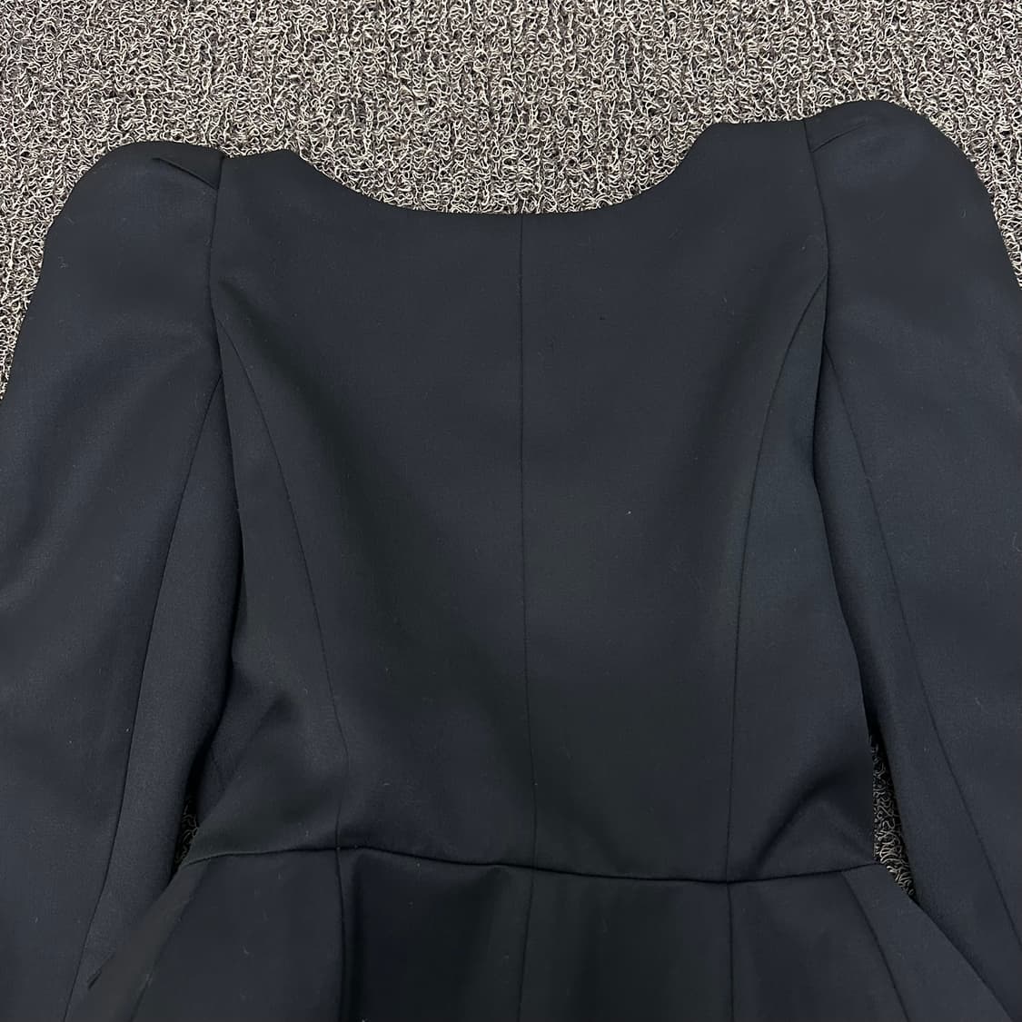 [새상품] KIMHEKIM 김해김 여성 블라우스 긴팔 블랙 34사이즈 상품이미지8