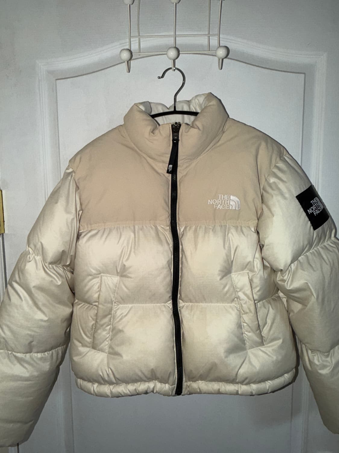 (W) 노스페이스 화이트 라벨 노벨티 눕시 다운 자켓 크림 상품이미지1