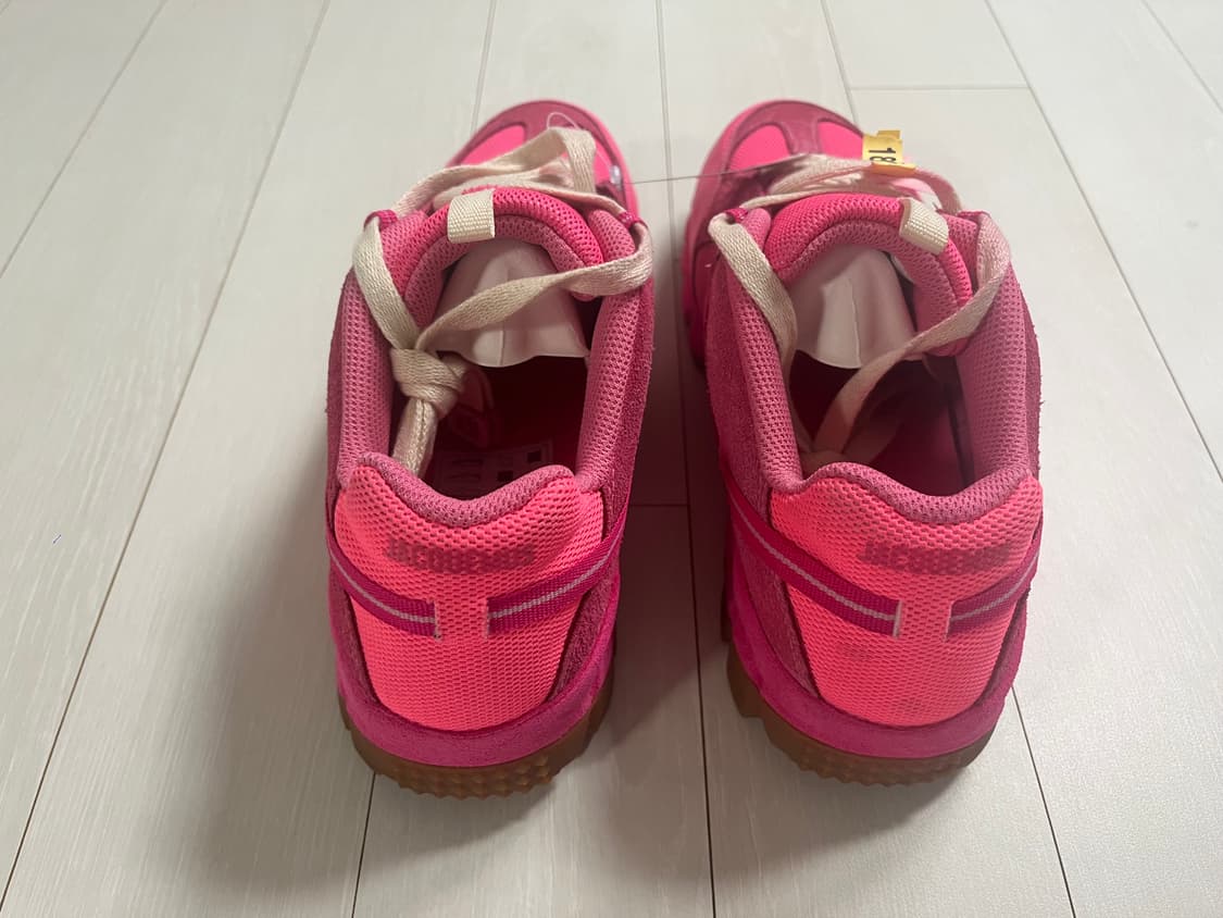 나이키X자크뮈스 에어 휴마라 LX 핑크 플래쉬_마지막할인 상품이미지6