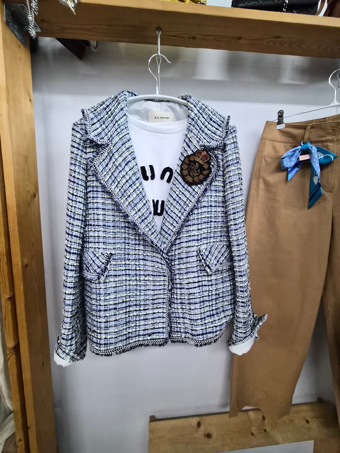 앳코너 쎄일러 트위드자켓 상품이미지4