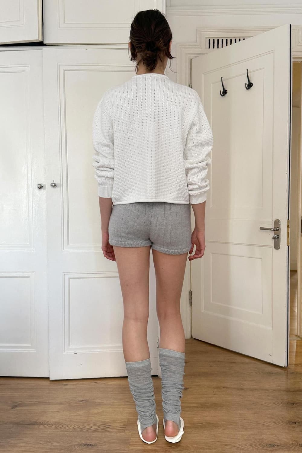 시눈 플라워 브로치 트위스트 가디건 상품이미지4