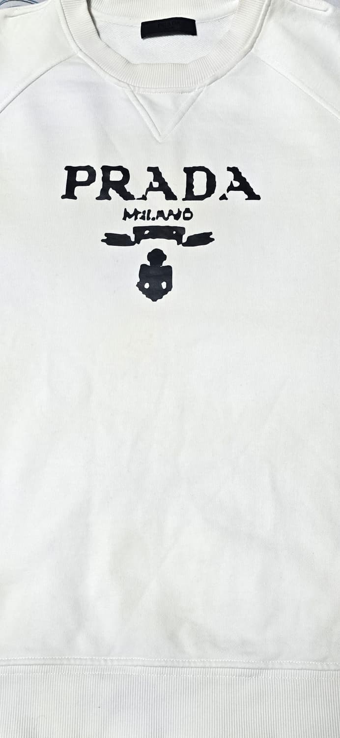 프라다 밀라노 흰색 맨투맨 L 상품이미지5