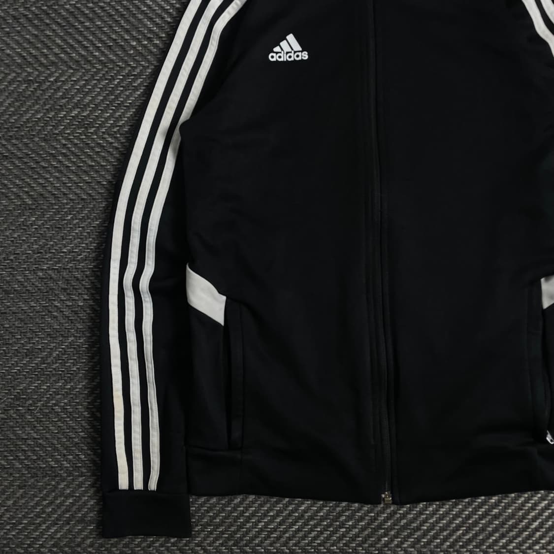 아디다스 에센셜 트랙탑 블랙 져지y 3534 상품이미지3