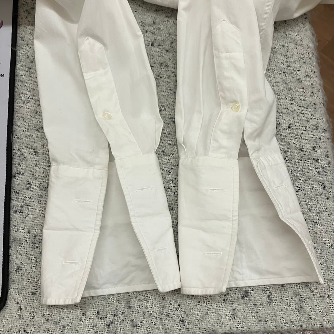 N174 폴로 핀턱 포멀 셔츠 화이트 상품이미지8