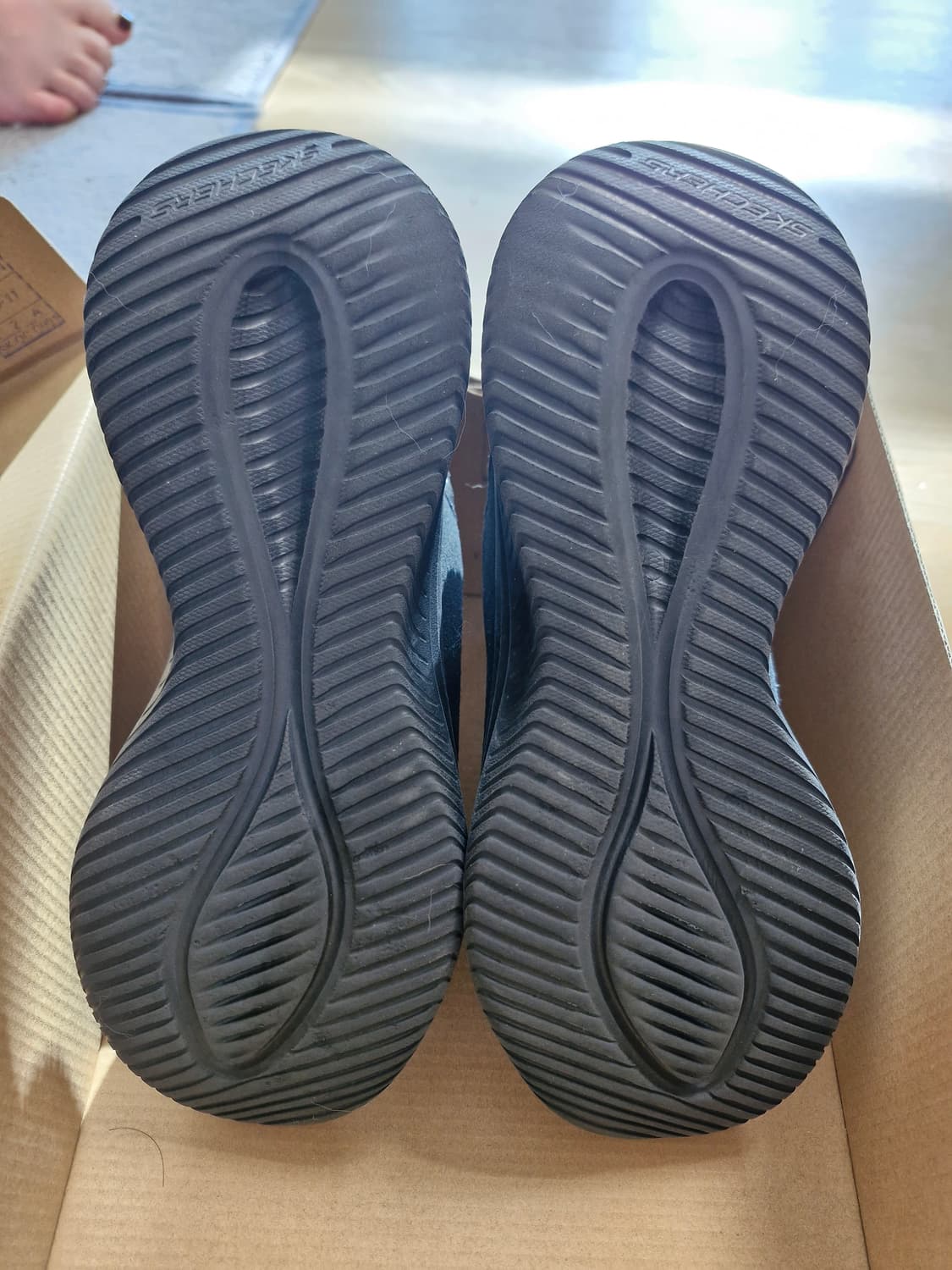 스케쳐스 소가죽 스웨이드 고워크 255mm 상품이미지3