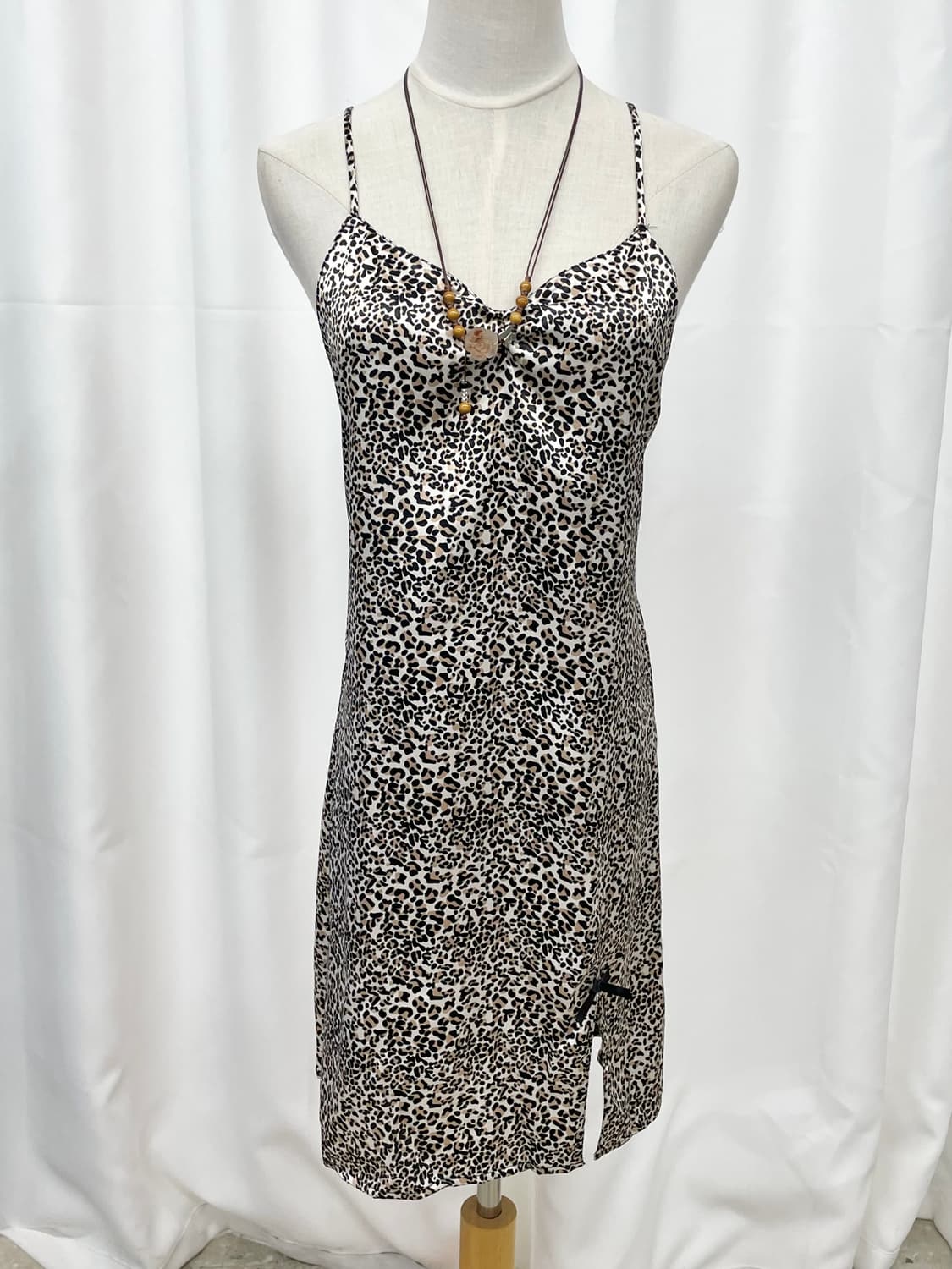 갸루 호피 새틴 리본 트임 슬립 상품이미지1