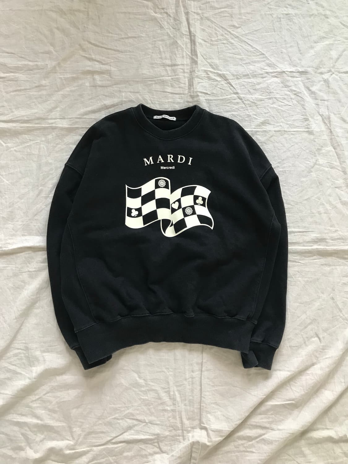 마르디 메크르디 블랙 맨투맨 상품이미지5