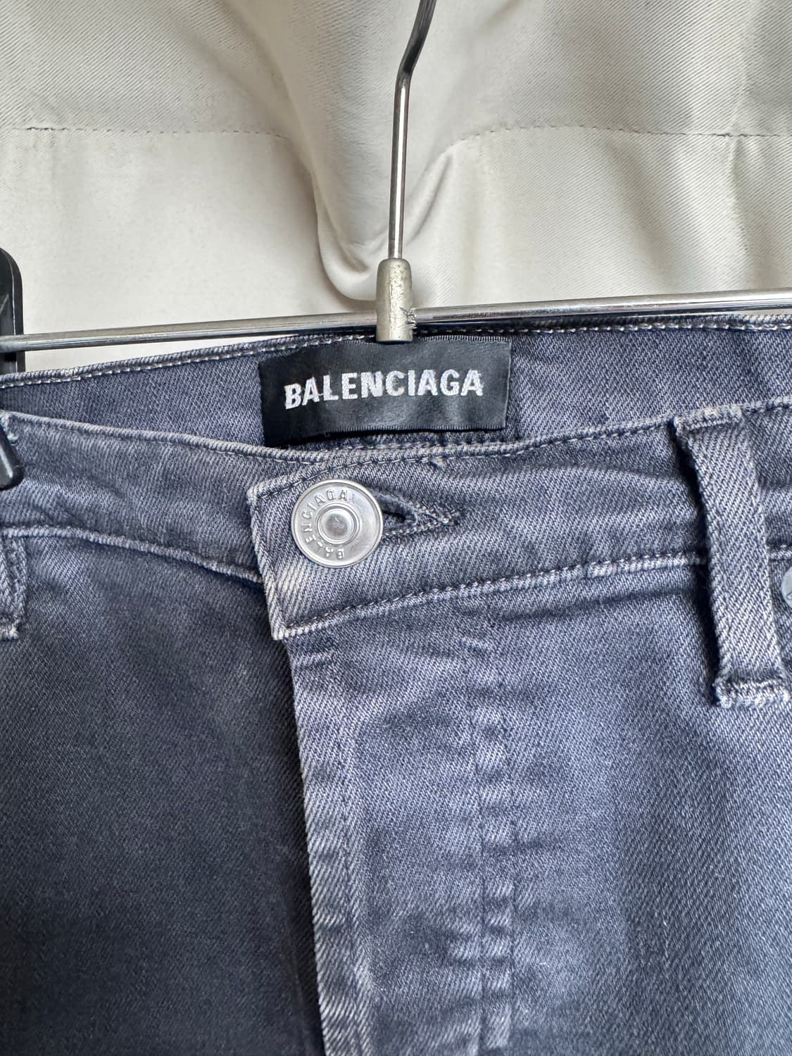 발렌시아가 18 시즌 스키니진입니다. 상품이미지4