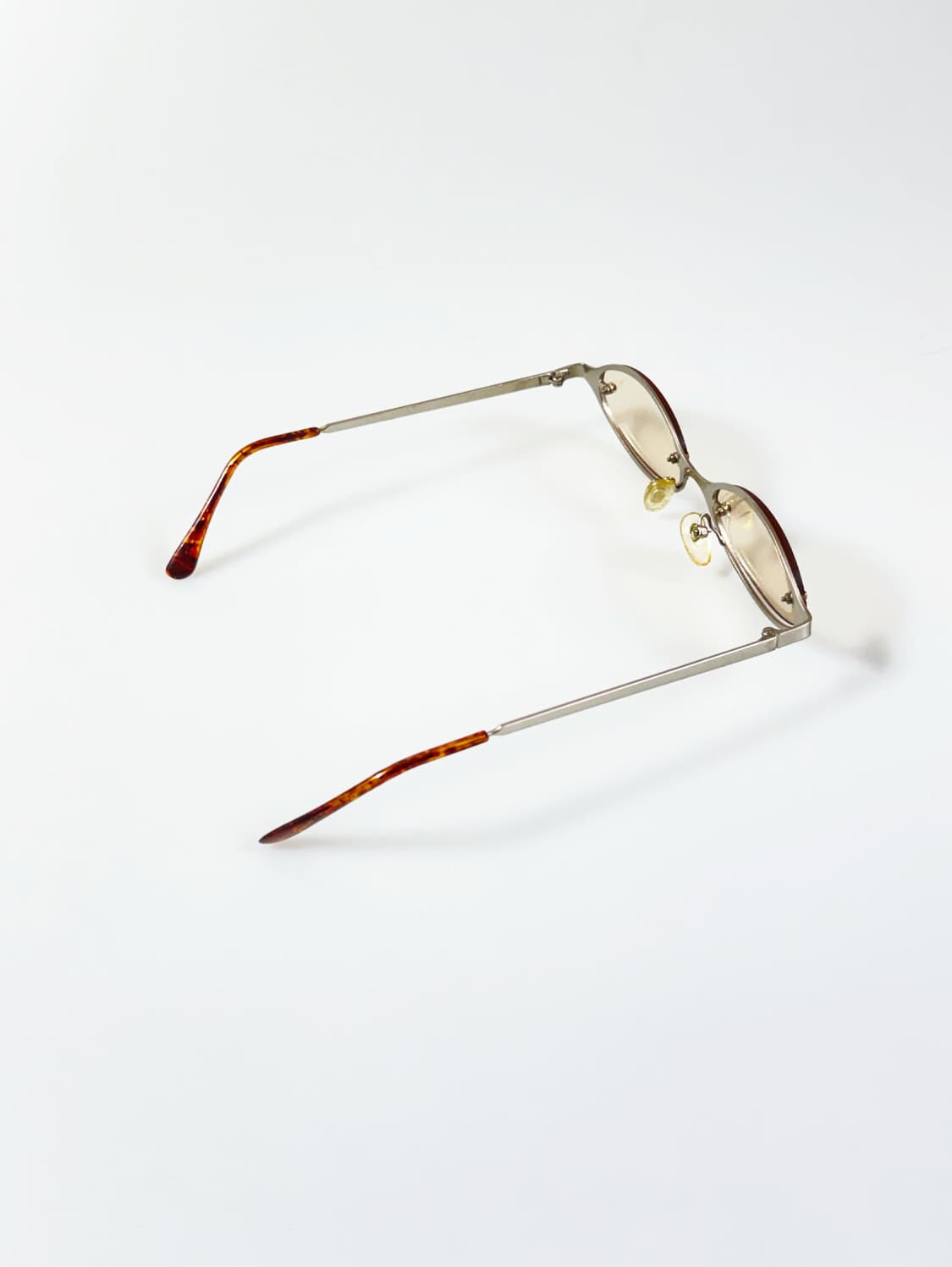 90s 실버 슬림 오벌 메탈 프레임 빈티지 틴크 선글라스 상품이미지4